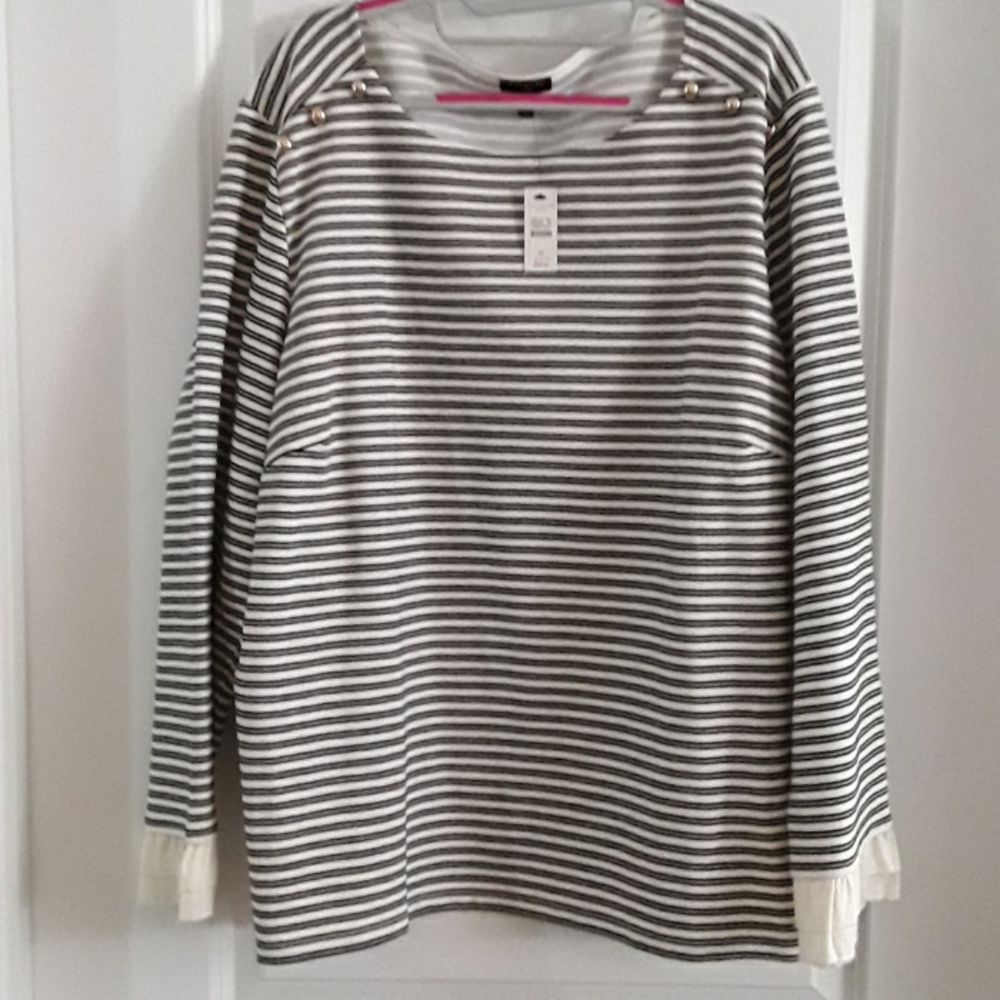 Tunic with ruffles
